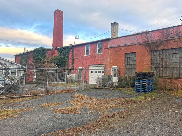 325 W Allen St, Mechanicsburg, PA 17055